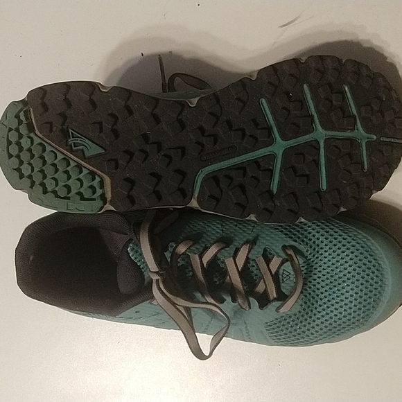 Montrail Shoes - Picture 2 of 6